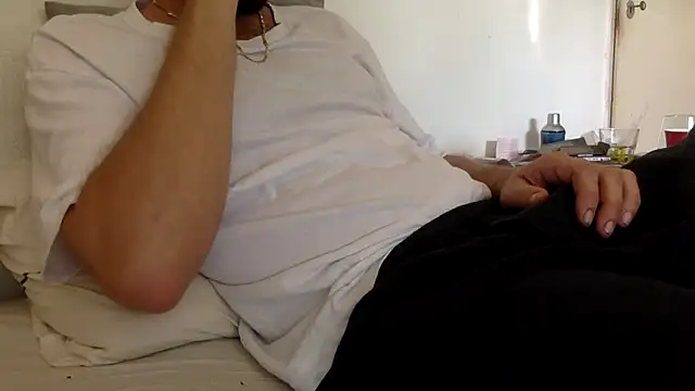 Snapshot of BADGUY2021 chatting on 11/02/25, 07:55 BADGUY2021 online show from 11/02/25, 07:55