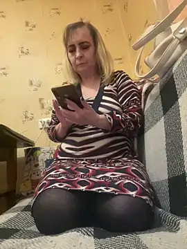 Irina2909xh online show from 03/06/25, 04:38