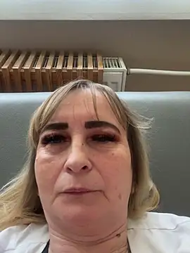 Irina2909xh online show from 03/19/25, 11:39