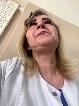 Irina2909xh online show from 03/20/25, 12:00