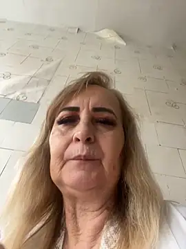 Irina2909xh online show from 10/13/25, 10:48