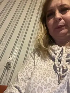 Irina2909xh online show from 02/25/26, 06:28