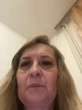 Irina2909xh online show from 05/10/26, 07:41