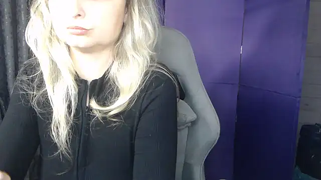 RubiLakros online show from 07/30/26, 08:41