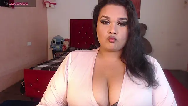 Snapshot of kami_hot_ts chatting on 12/24/24, 03:16 kami hot ts online show from 12/24/24, 03:16