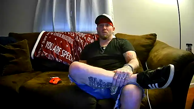 Livingpuddle online show from 07/18/26, 12:37