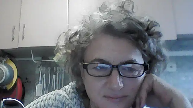 Sunnylarrah online show from 09/24/25, 05:11