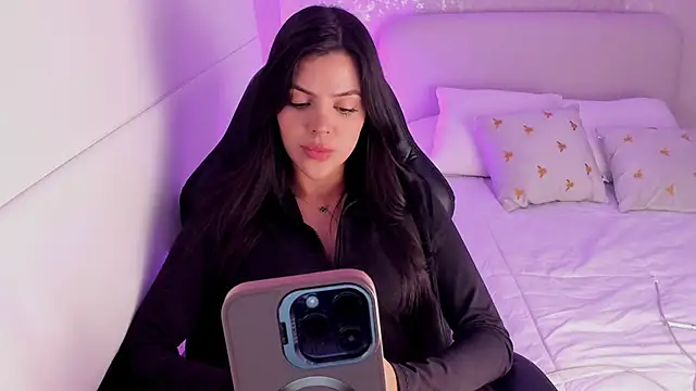 Snapshot of salome__11 chatting on 01/10/25, 05:15 salome  11 online show from 01/10/25, 05:15