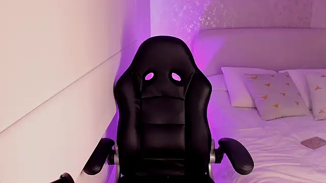 Snapshot of salome__11 chatting on 01/14/25, 02:00 salome  11 online show from 01/14/25, 02:00