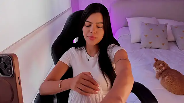 Snapshot of salome__11 chatting on 01/19/25, 07:26 salome  11 online show from 01/19/25, 07:26