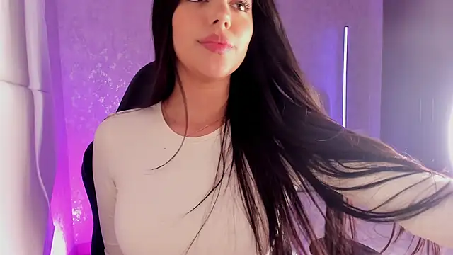 Snapshot of salome__11 chatting on 01/31/25, 06:35 salome  11 online show from 01/31/25, 06:35