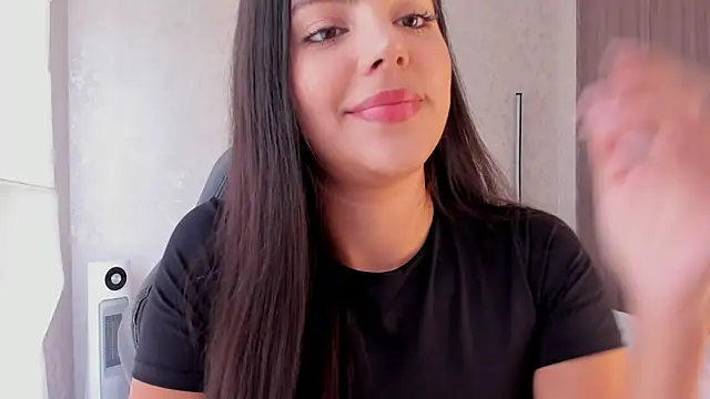 Snapshot of salome__11 chatting on 02/02/25, 04:54 salome  11 online show from 02/02/25, 04:54