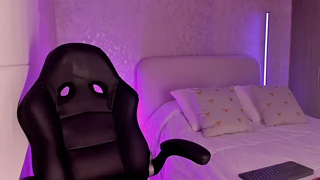 Snapshot of salome__11 chatting on 02/12/25, 01:52 salome  11 online show from 02/12/25, 01:52