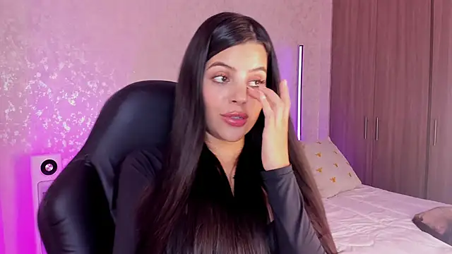 Snapshot of salome__11 chatting on 02/20/25, 06:50 salome  11 online show from 02/20/25, 06:50