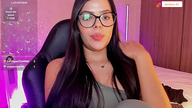 Snapshot of salome__11 chatting on 03/11/25, 03:26 salome  11 online show from 03/11/25, 03:26