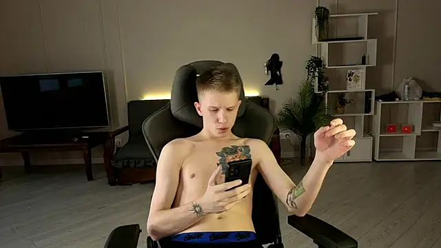 arlekincrop online show from 09/20/25, 01:34