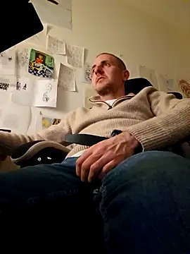 verylargecock online show from 02/02/26, 08:40