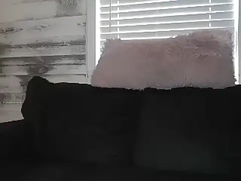 Snapshot of AshleyRain chatting on 06/18/26, 02:43 AshleyRain online show from 06/18/26, 02:43