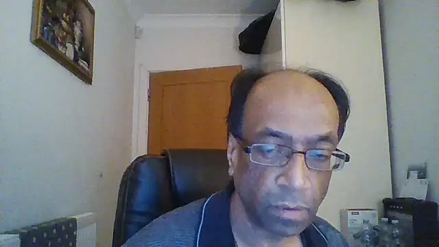 Snapshot of rauncher1 chatting on 12/02/24, 09:02 rauncher1 online show from 12/02/24, 09:02