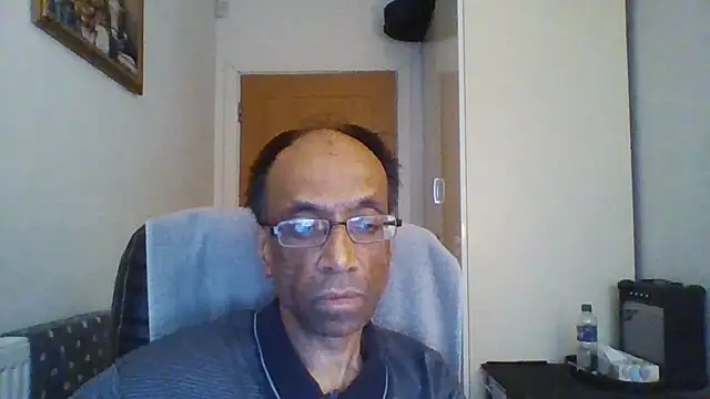 Snapshot of rauncher1 chatting on 10/15/25, 09:31 rauncher1 online show from 10/15/25, 09:31