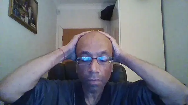 Snapshot of rauncher1 chatting on 01/06/26, 09:02 rauncher1 online show from 01/06/26, 09:02