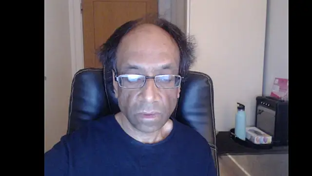 Snapshot of rauncher1 chatting on 05/05/26, 08:22 rauncher1 online show from 05/05/26, 08:22
