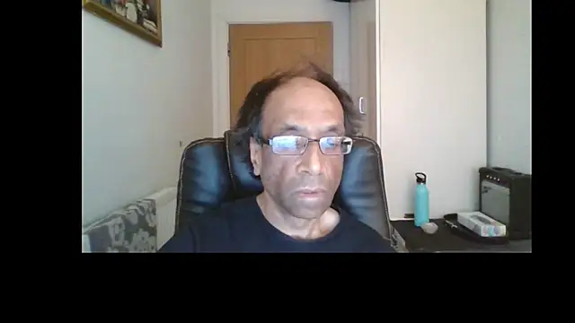 Snapshot of rauncher1 chatting on 05/06/26, 09:58 rauncher1 online show from 05/06/26, 09:58