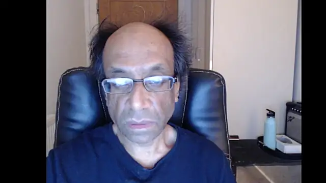 Snapshot of rauncher1 chatting on 05/29/26, 12:19 rauncher1 online show from 05/29/26, 12:19