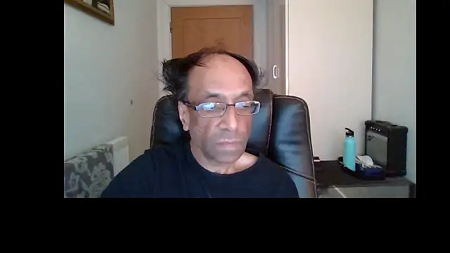 Snapshot of rauncher1 chatting on 06/16/26, 10:29 rauncher1 online show from 06/16/26, 10:29