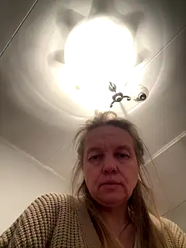 Susanel online show from 12/19/25, 05:53