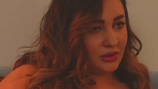 YaaraCollins online show from 02/25/25, 11:44