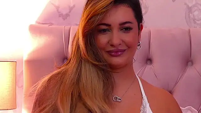 YaaraCollins online show from 12/13/25, 07:53