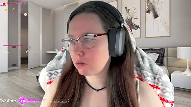 Victoria Romans online show from 12/17/25, 01:39