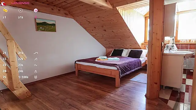 Victoria Romans online show from 03/22/26, 08:51