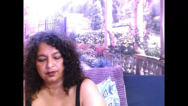 Snapshot of indianstar75 chatting on 02/22/25, 09:34 indianstar75 online show from 02/22/25, 09:34