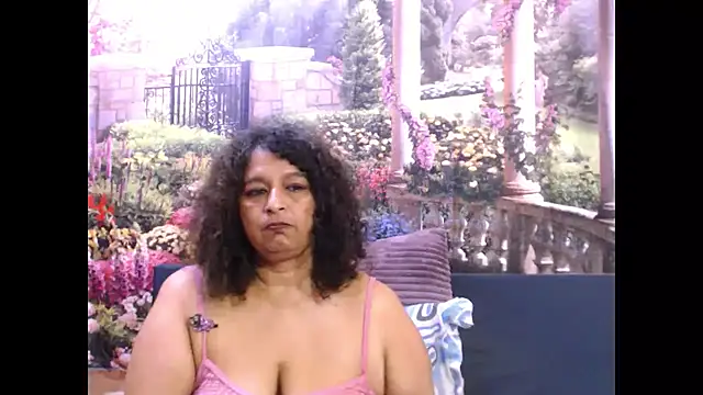 Snapshot of indianstar75 chatting on 02/23/25, 11:33 indianstar75 online show from 02/23/25, 11:33