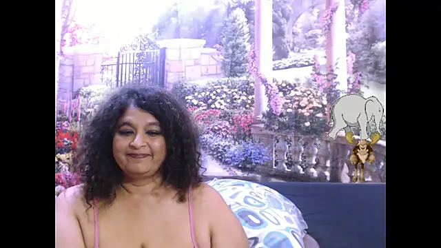 Snapshot of indianstar75 chatting on 03/06/25, 05:43 indianstar75 online show from 03/06/25, 05:43
