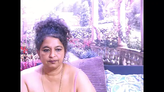 Snapshot of indianstar75 chatting on 03/07/25, 01:31 indianstar75 online show from 03/07/25, 01:31