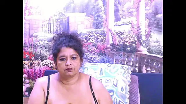 Snapshot of indianstar75 chatting on 03/07/25, 11:29 indianstar75 online show from 03/07/25, 11:29