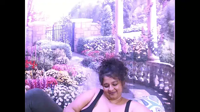 Snapshot of indianstar75 chatting on 03/12/25, 08:41 indianstar75 online show from 03/12/25, 08:41