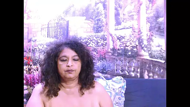 Snapshot of indianstar75 chatting on 03/18/25, 11:42 indianstar75 online show from 03/18/25, 11:42