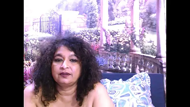 Snapshot of indianstar75 chatting on 03/20/25, 08:42 indianstar75 online show from 03/20/25, 08:42