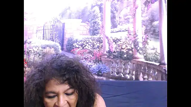 Snapshot of indianstar75 chatting on 03/20/25, 10:51 indianstar75 online show from 03/20/25, 10:51