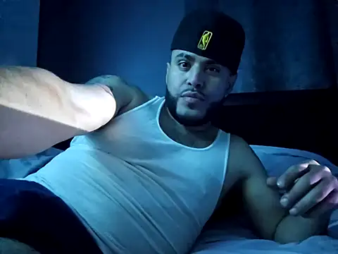 gardy8585 online show from 01/15/25, 12:58