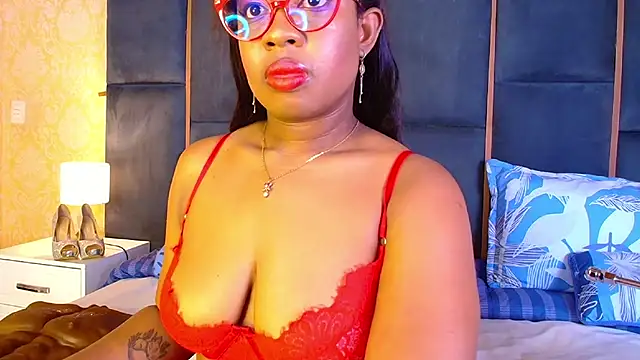 CaseyMoon online show from 12/03/25, 12:25