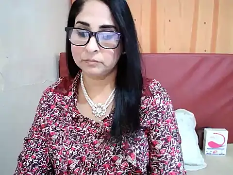 Snapshot of Indiankushy chatting on 10/02/25, 04:36 Indiankushy online show from 10/02/25, 04:36