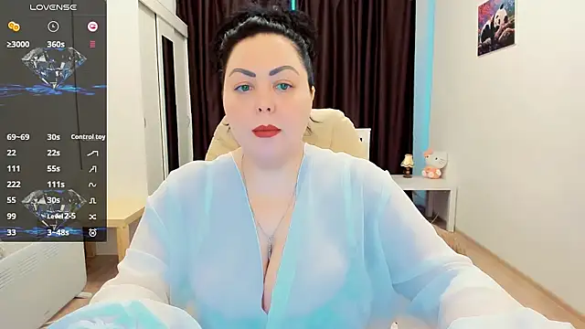 Nina Hopper online show from 03/13/25, 12:13