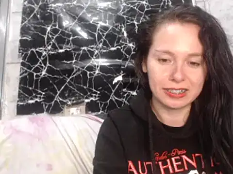Snapshot of Venusluxodomme chatting on 06/10/26, 03:18 Venusluxodomme online show from 06/10/26, 03:18
