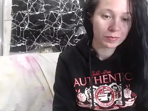 Snapshot of Venusluxodomme chatting on 06/12/26, 10:19 Venusluxodomme online show from 06/12/26, 10:19