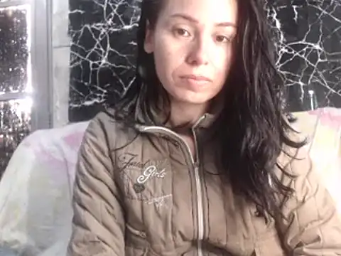 Snapshot of Venusluxodomme chatting on 06/19/26, 07:28 Venusluxodomme online show from 06/19/26, 07:28